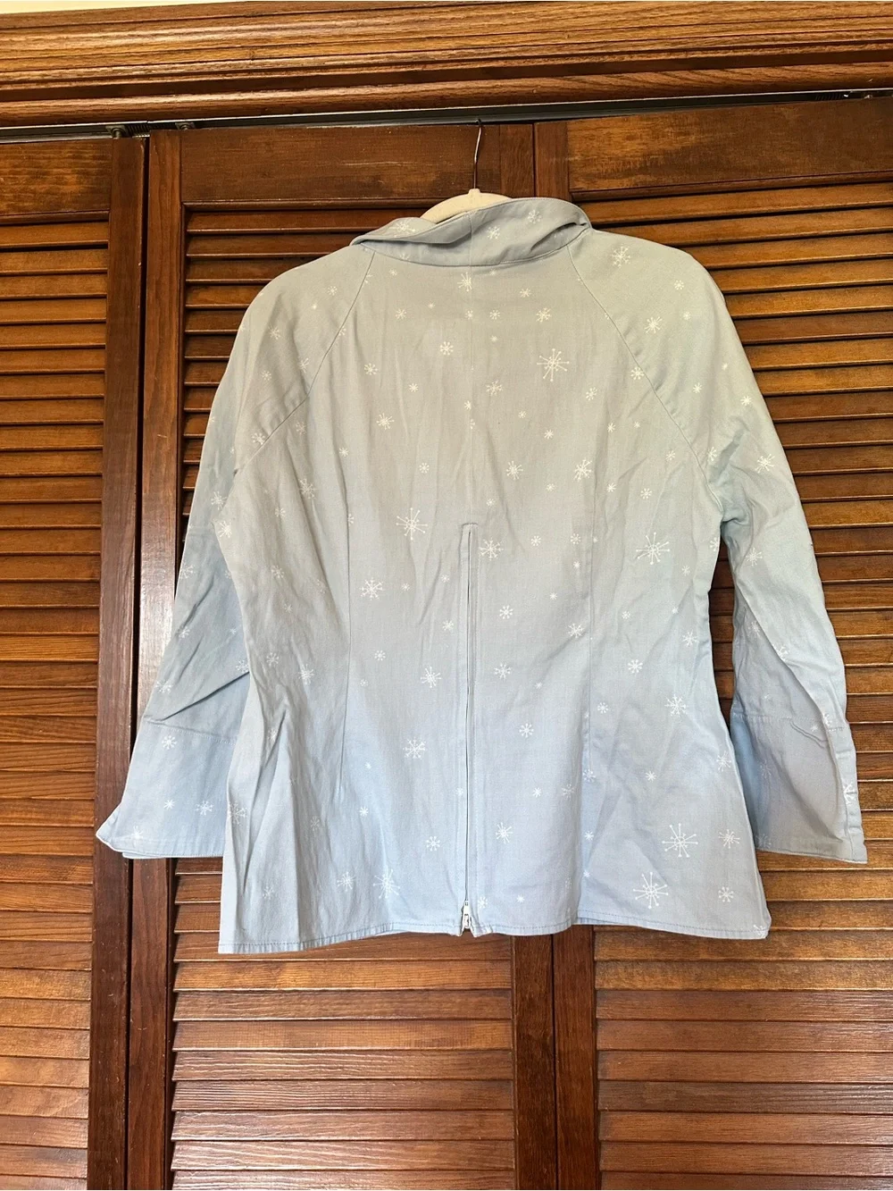 Pinup Couture Rare Lauren Blouse in light blue and white snowflake size 2X - Picture 5 of 9